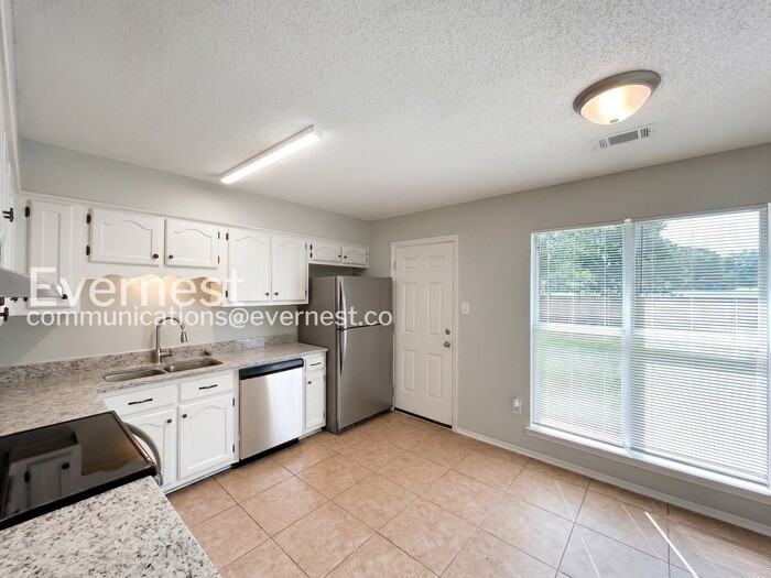 6230 Somerset Dr - Photo 5 of 16