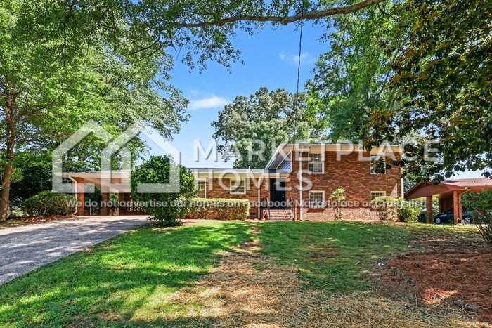 2588 Monica Way - Photo 3 of 32