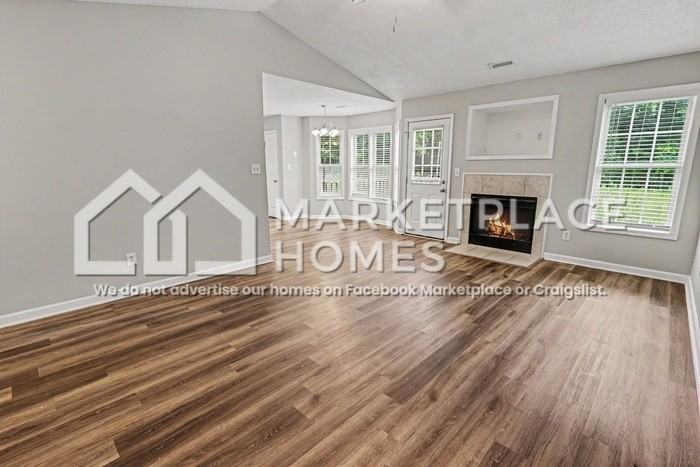 225 Falcon Ridge Dr - Photo 4 of 19