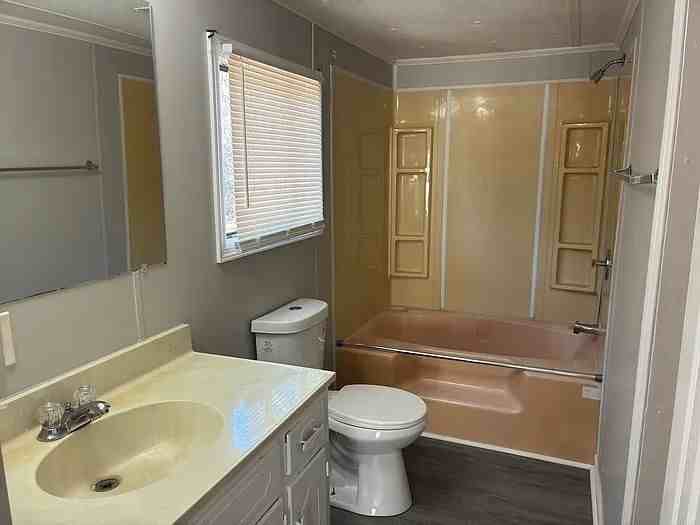 2 Crosby Ln - Photo 4 of 14