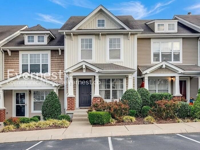 157 Shadow Glen Dr - Photo 2 of 21
