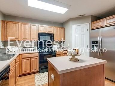 157 Shadow Glen Dr - Photo 4 of 21