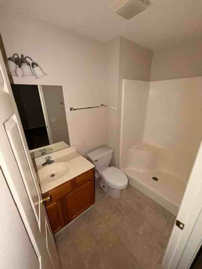 303A Ashley Ln - Photo 4 of 9