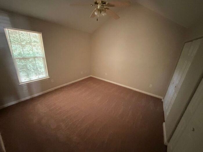 303A Ashley Ln - Photo 5 of 9