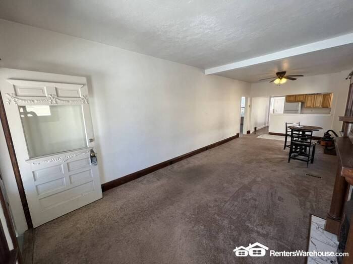 1017 S Pearl St - Photo 3 of 14
