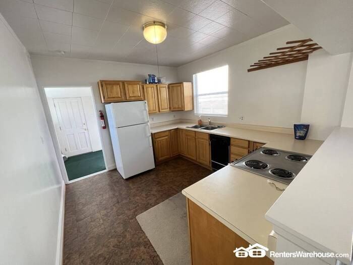 1017 S Pearl St - Photo 6 of 14
