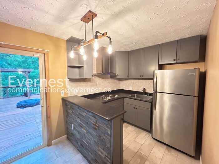 770 Bayliss Dr - Photo 6 of 46