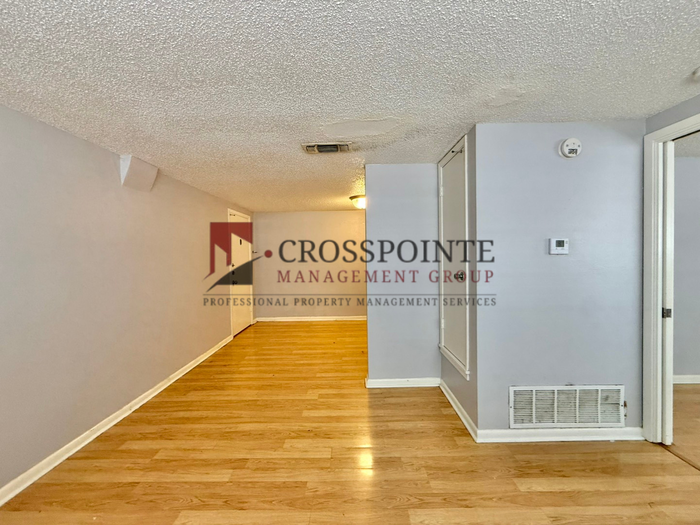 123 W Phillips St - Photo 5 of 9