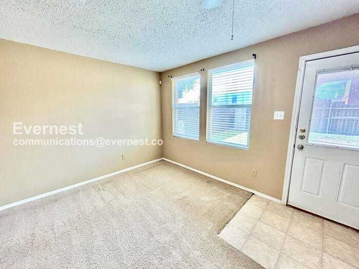 3422 Lipizzan Dr - Photo 7 of 28