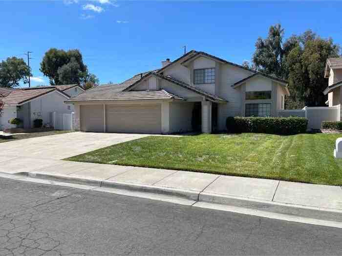 41547 Yankee Run Ct - Photo 2 of 50