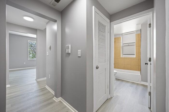 3407 Fairview Ave #12 - Photo 4 of 10