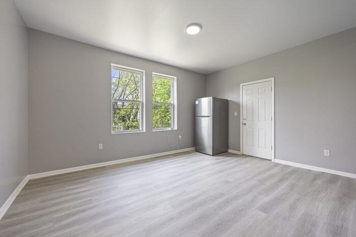 3407 Fairview Ave #12 - Photo 5 of 10