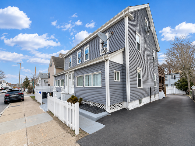 1512 Hyde Park Ave #1 - Photo 5 of 10