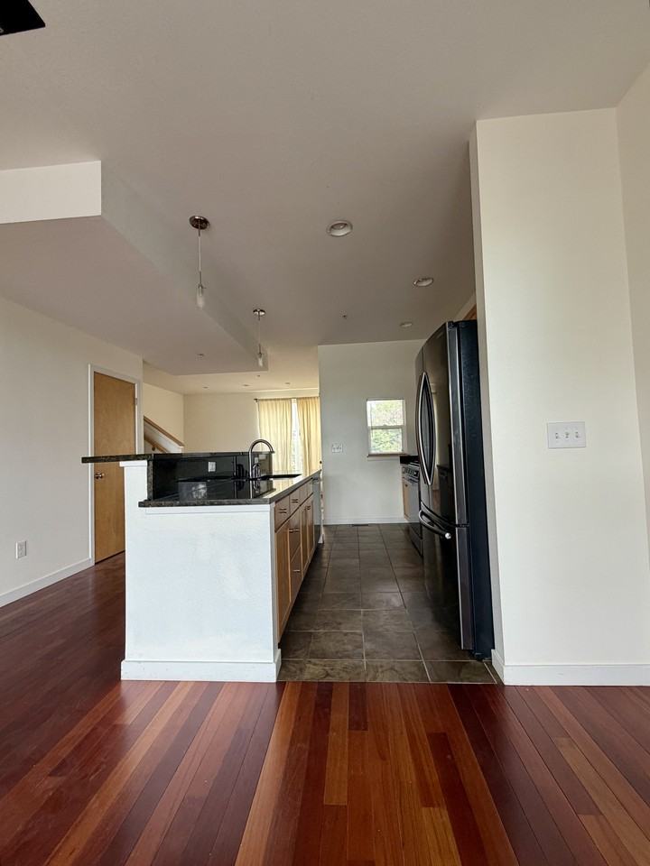 1348 Yellow Pine Ave #D - Photo 7 of 20