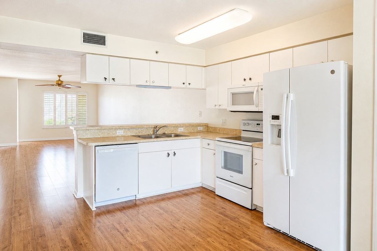 4965 Sandra Bay Dr #102 - Photo 5 of 23