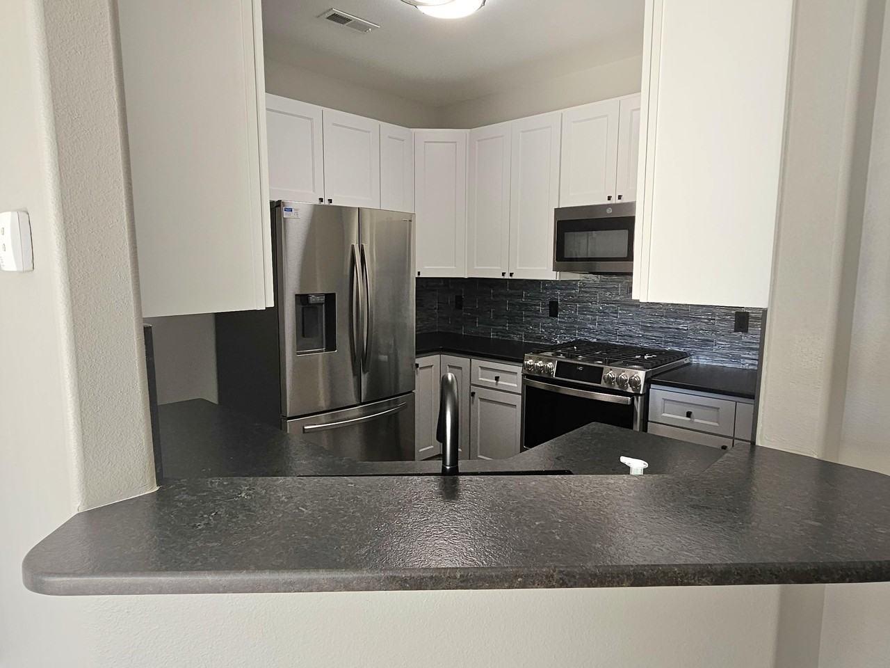 5817 Fox Point Cir #NA - Photo 5 of 27
