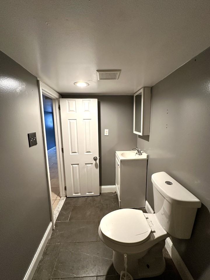 625 N Linwood Ave #NA - Photo 2 of 20