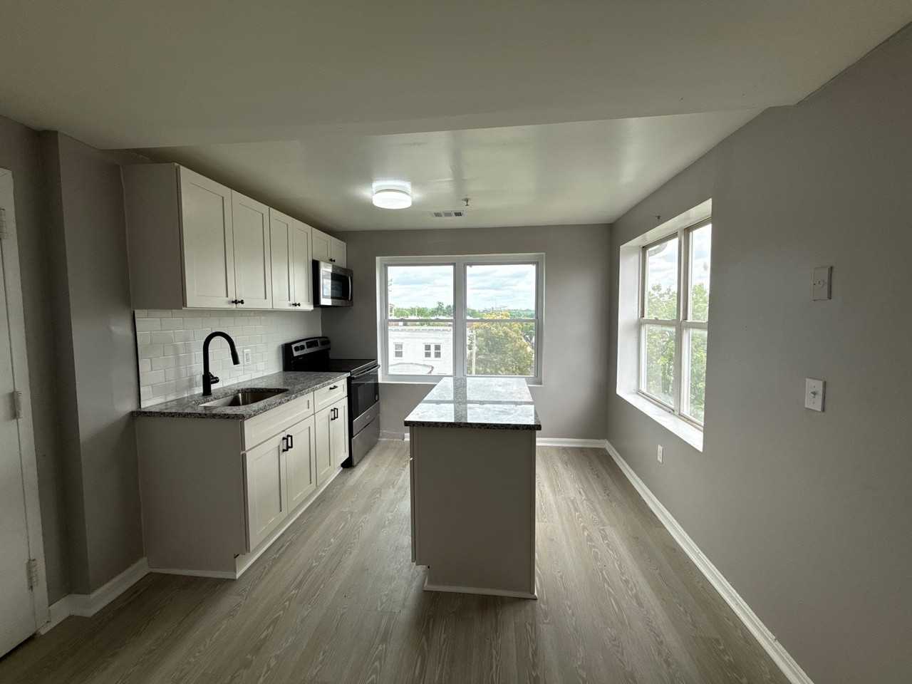 511 E 43rd St #NA - Photo 2 of 14
