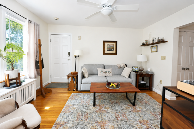 11 Sterling Park #1R - Photo 7 of 20