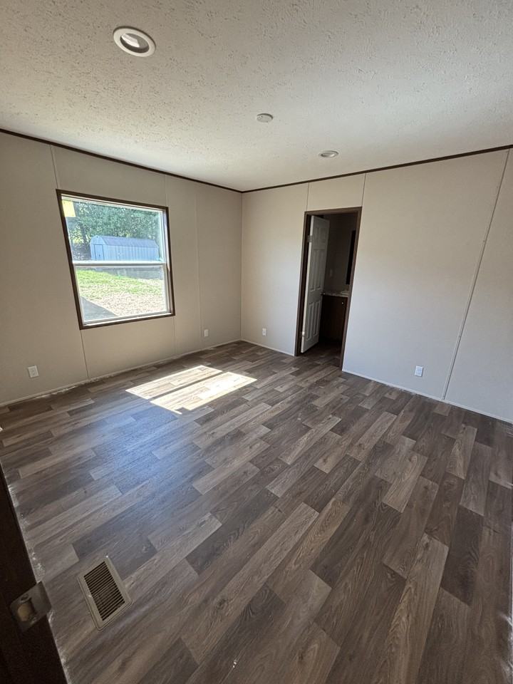 115 Dakar Dr #NA - Photo 6 of 10