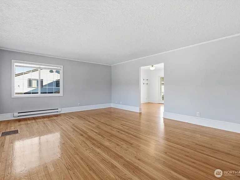 707 Spruce St #NA - Photo 2 of 6