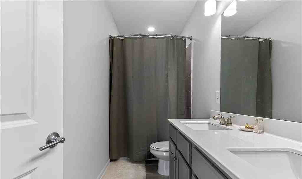 110 Greenview Ct #110 - Photo 5 of 20