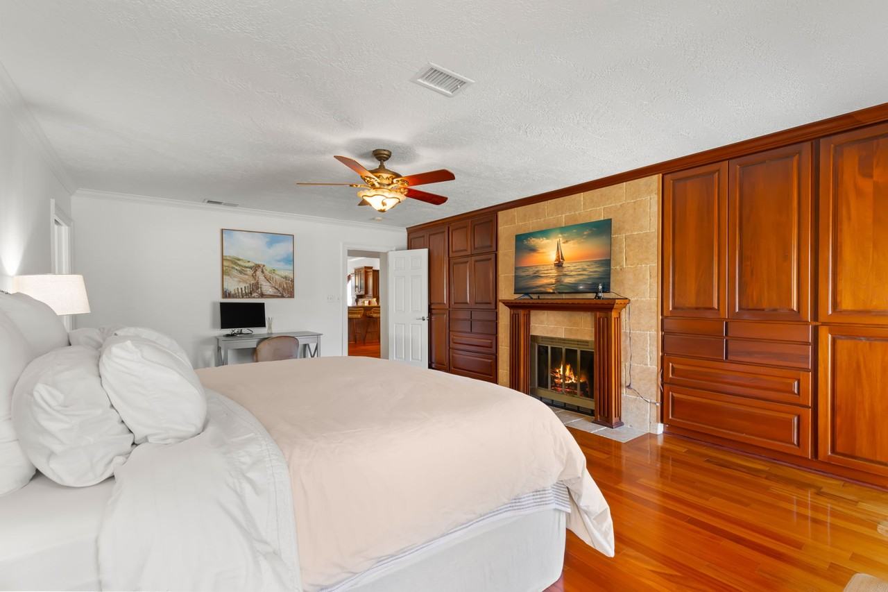 4530 13th Way Ne #NA - Photo 6 of 13