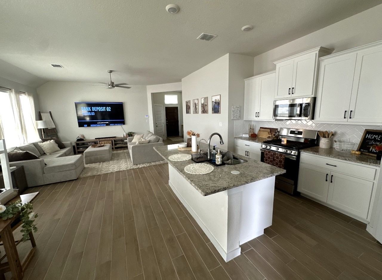 1041 Willowbrook #NA - Photo 6 of 10