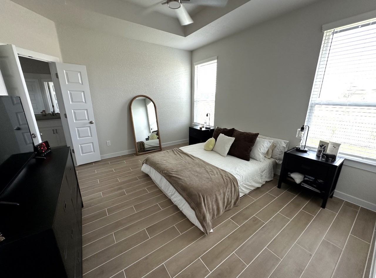 1041 Willowbrook #NA - Photo 7 of 10