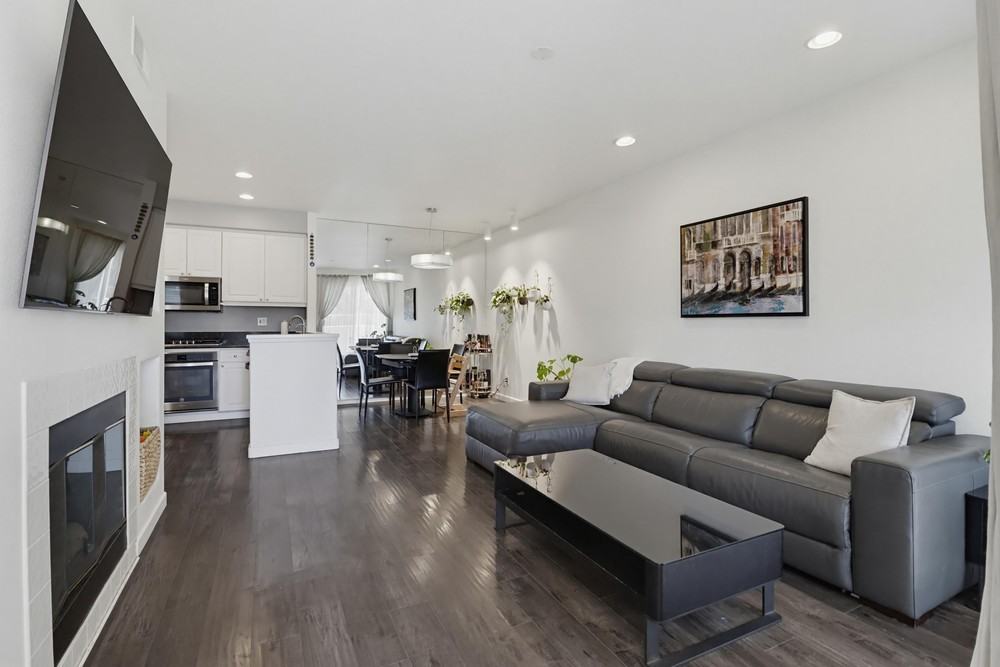 10782 Sabre Hill Dr #172 - Photo 4 of 33