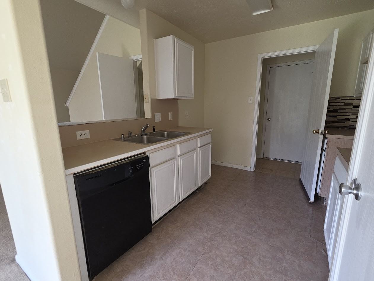 6619 Rusty Ridge Ln #NA - Photo 7 of 9