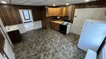 featured image of 352 Spruce St #1