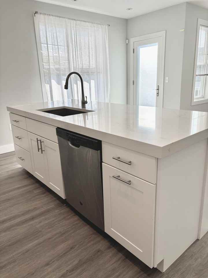 151 Hancock St #16 - Photo 3 of 23