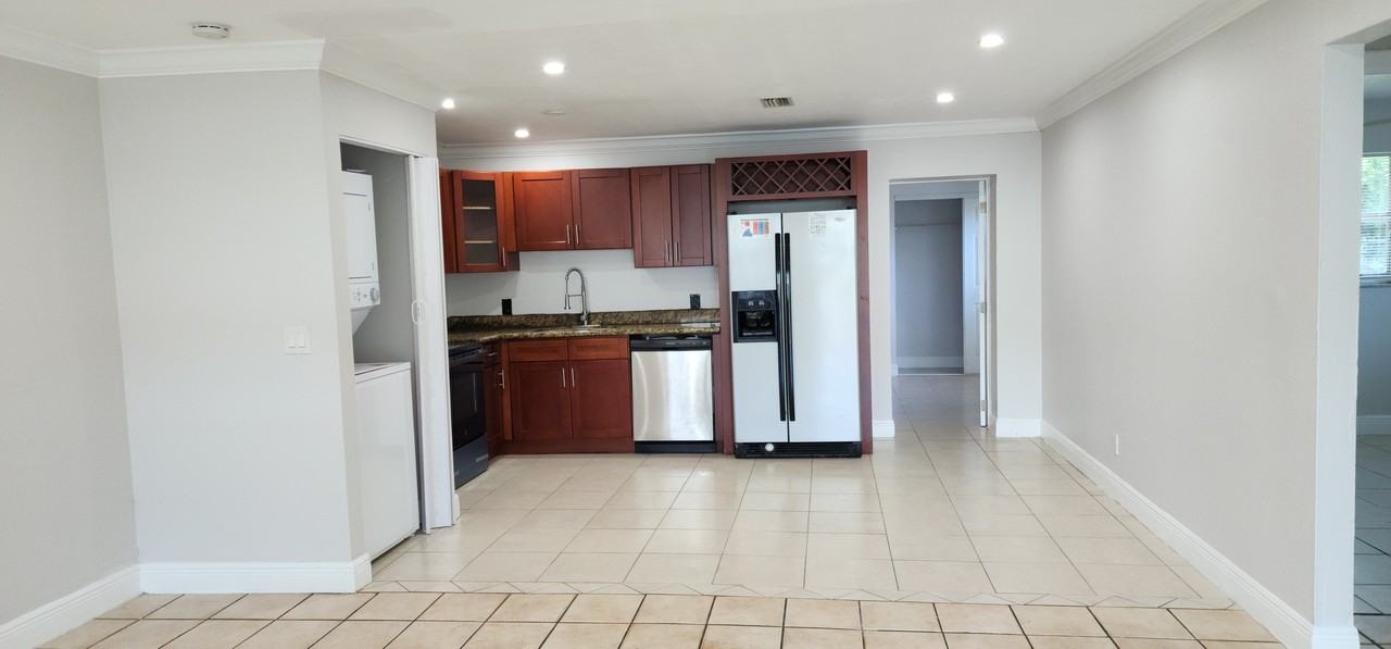 5317 Nw 18th Ct #5317 - Photo 3 of 30