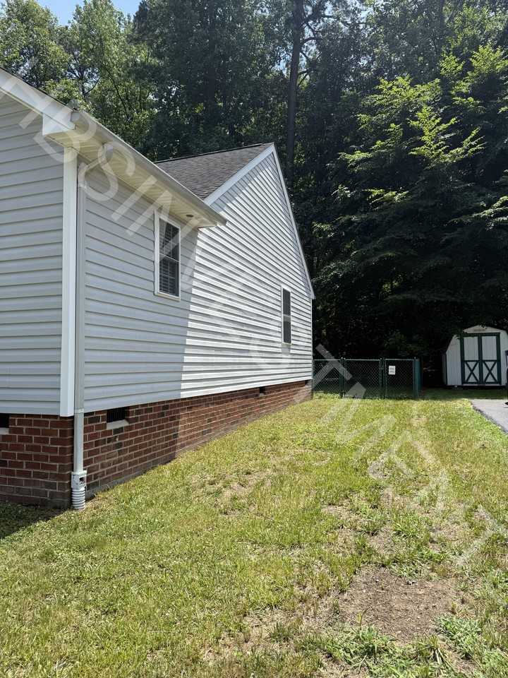119 E Highland Ct #NA - Photo 3 of 31