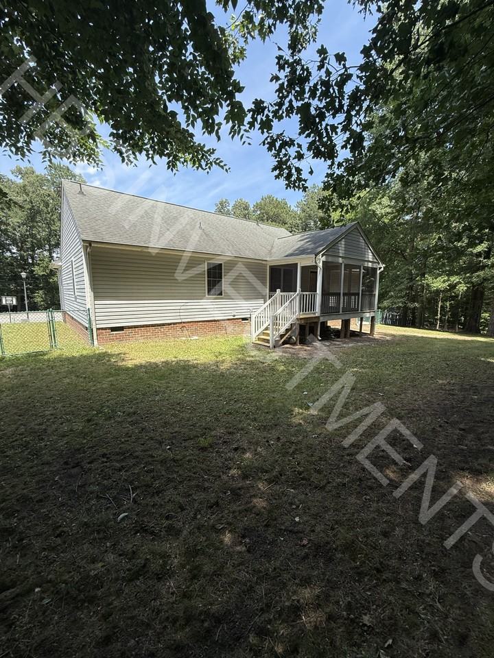 119 E Highland Ct #NA - Photo 6 of 31