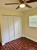 featured image of 2550 Se 15th Ave #D
