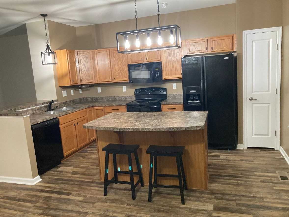 125 Raven Ct #1 - Photo 3 of 21