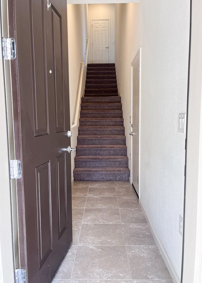 3157 Sterling Ridge Cir #3157 - Photo 2 of 50