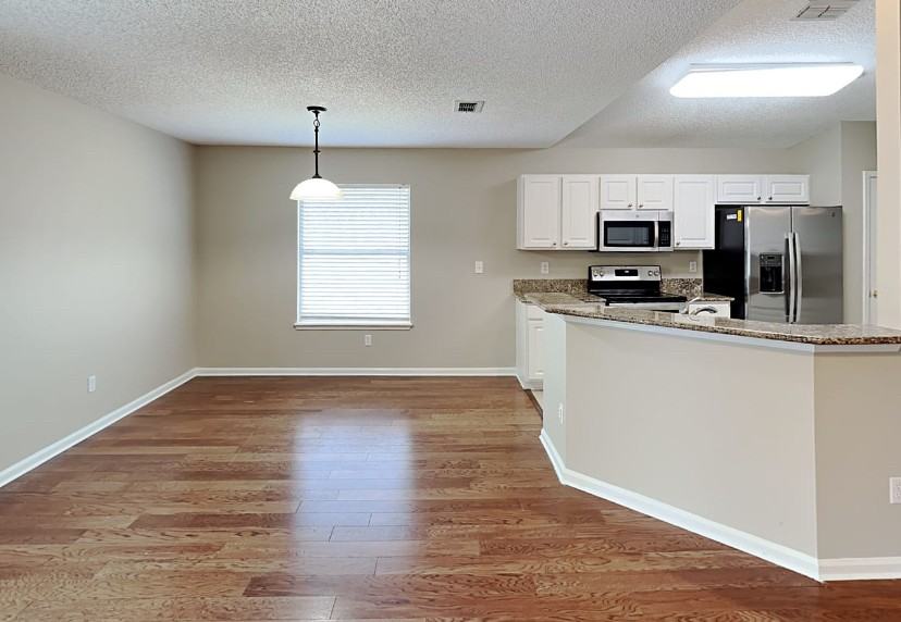 1511 Beecher Lane - Photo 6 of 8