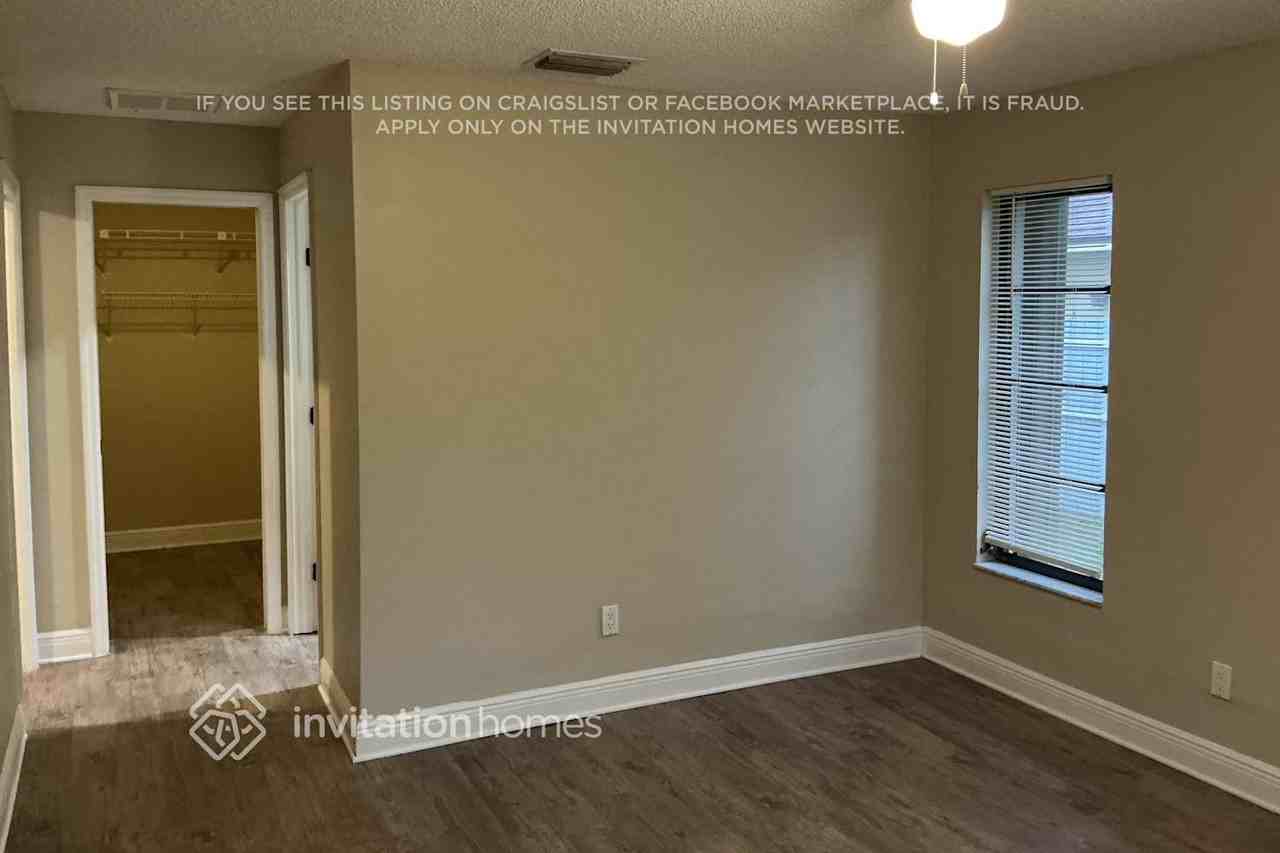 2212 Viscaya Pkwy - Photo 7 of 17