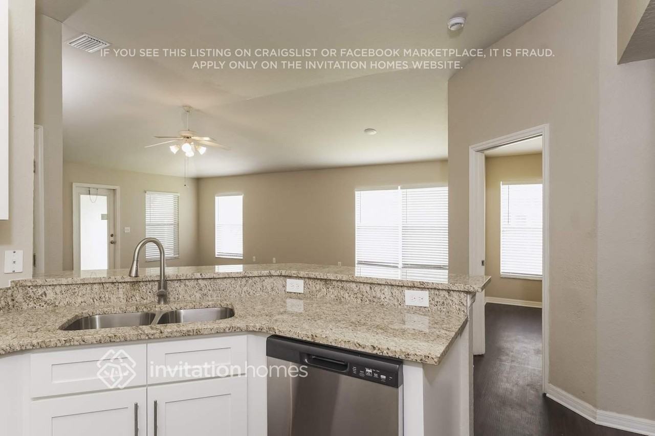 1545 Turtle Rock Dr - Photo 5 of 17