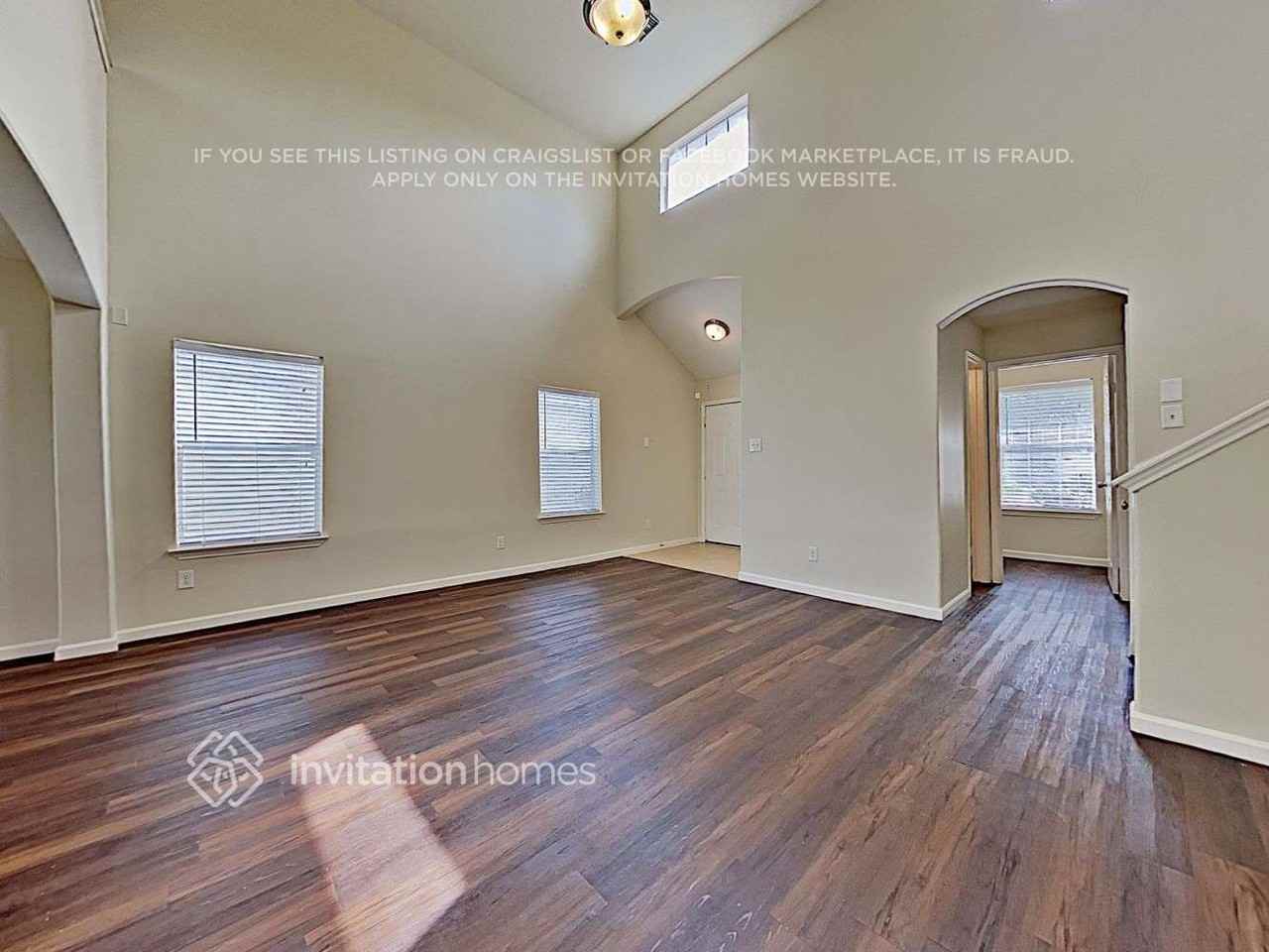 8542 Doskocil Dr - Photo 3 of 15