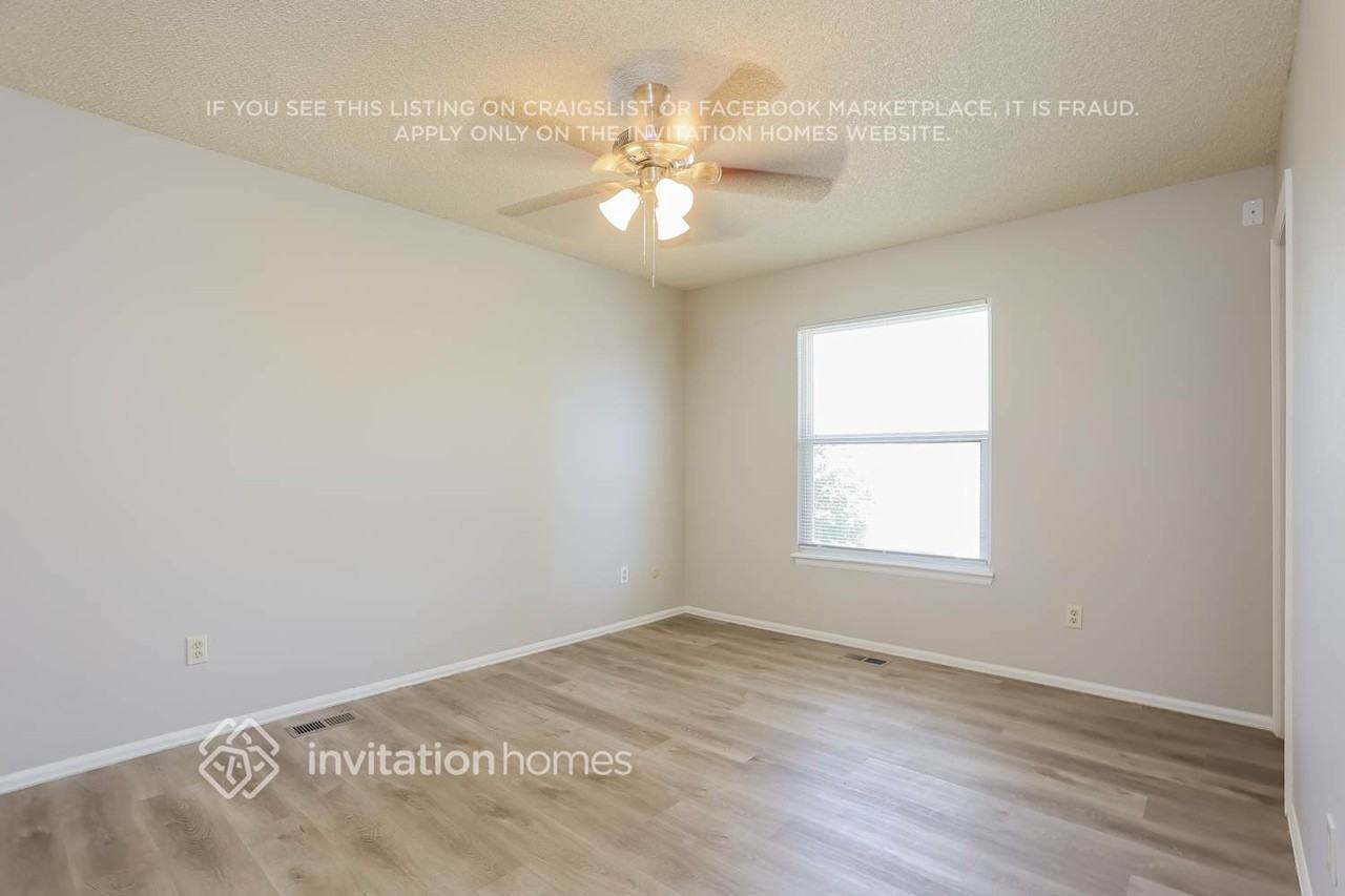 16803 E Nassau Dr - Photo 6 of 13