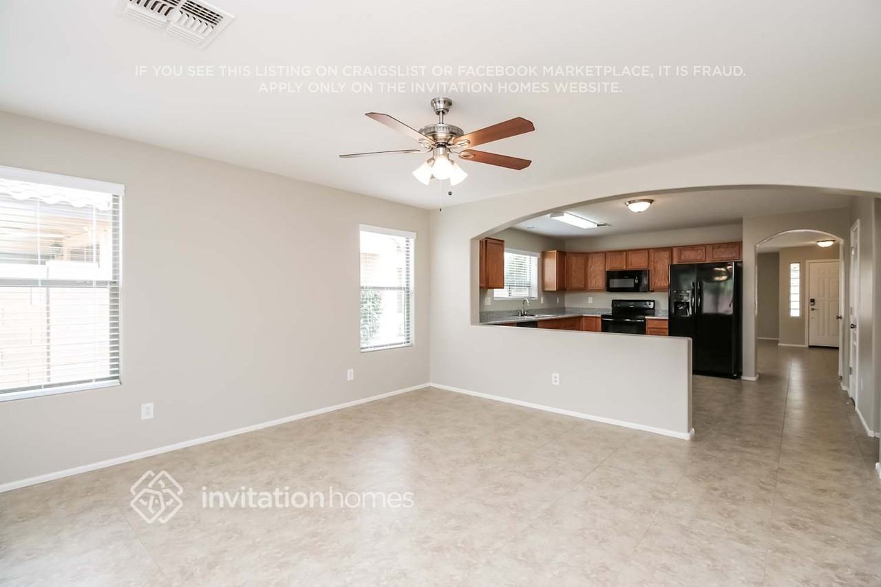 38166 N Sandy Dr - Photo 4 of 20