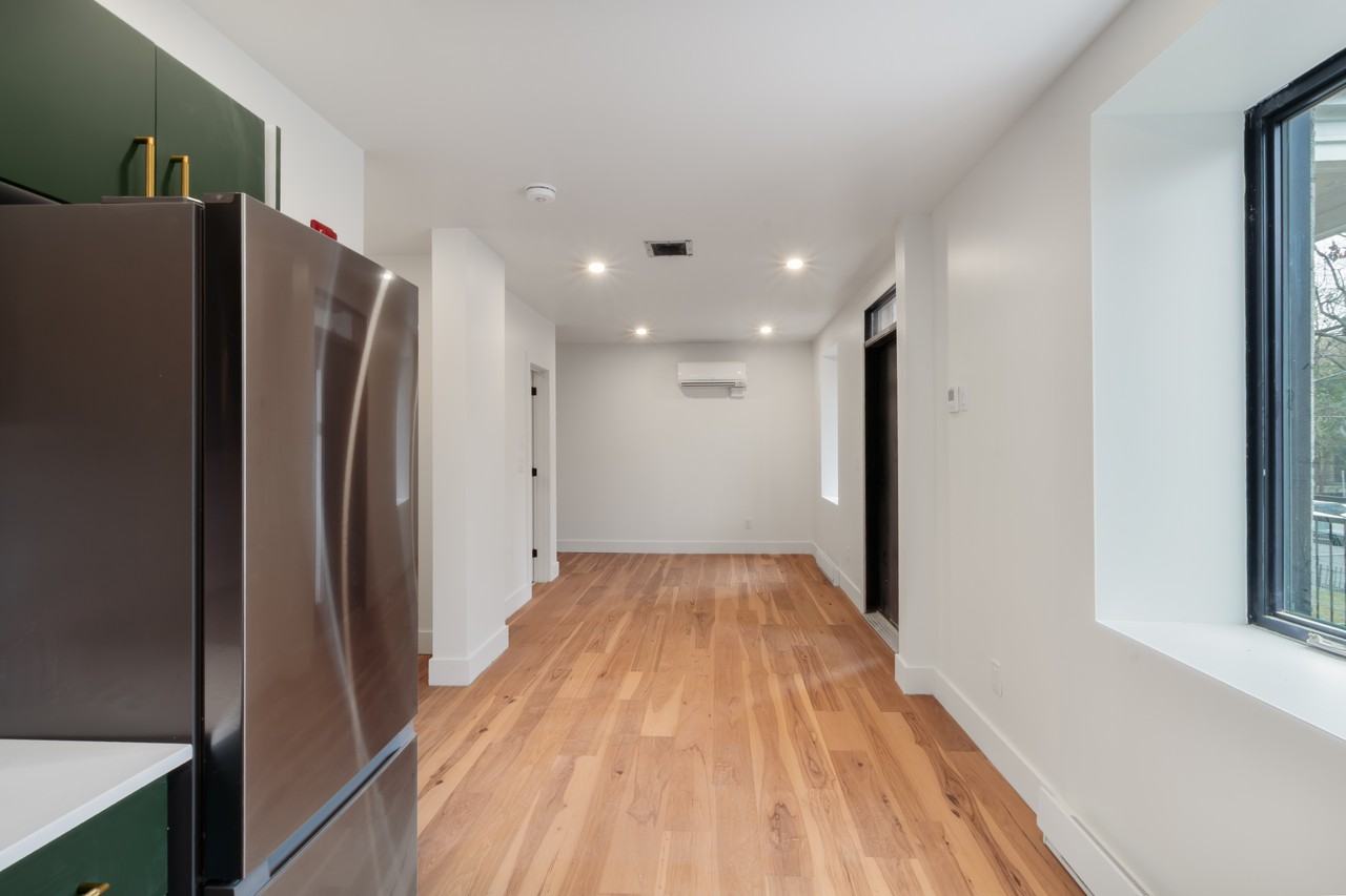 476 Rue Wilbrod Street - Photo 4 of 19