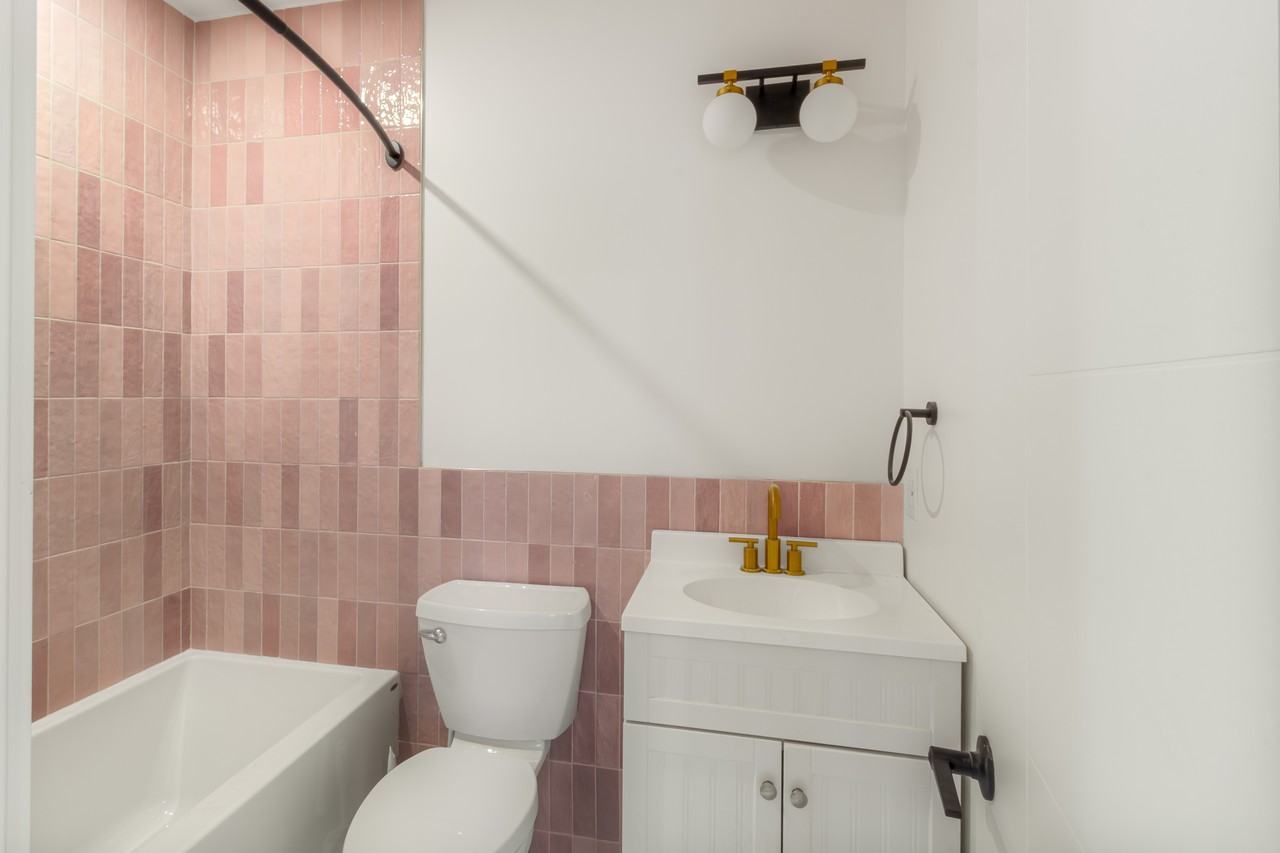 476 Rue Wilbrod Street - Photo 6 of 19