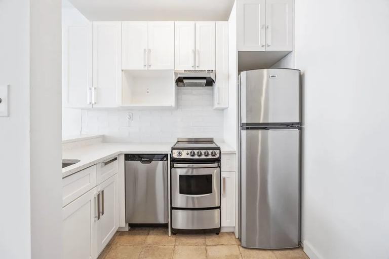 Fulton St #5F - Photo 2 of 4