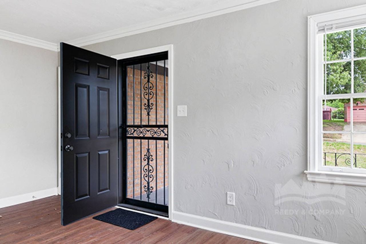 755 E Mckellar Ave - Photo 5 of 32