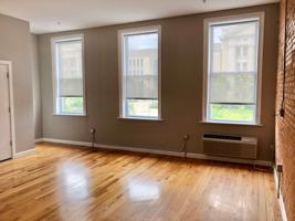 featured image of 231 E North Ave